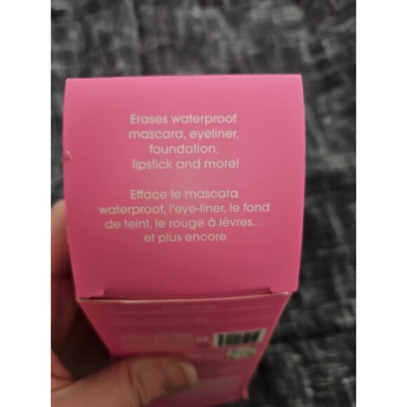 MakeUp Eraser Makeup Remover Cloth, Original Pink - RTP01 - Picture 3 of 8